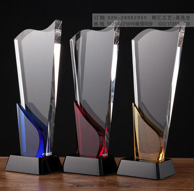 年度爱心企业家奖杯 广州水晶奖杯工厂为慈善事业加冕